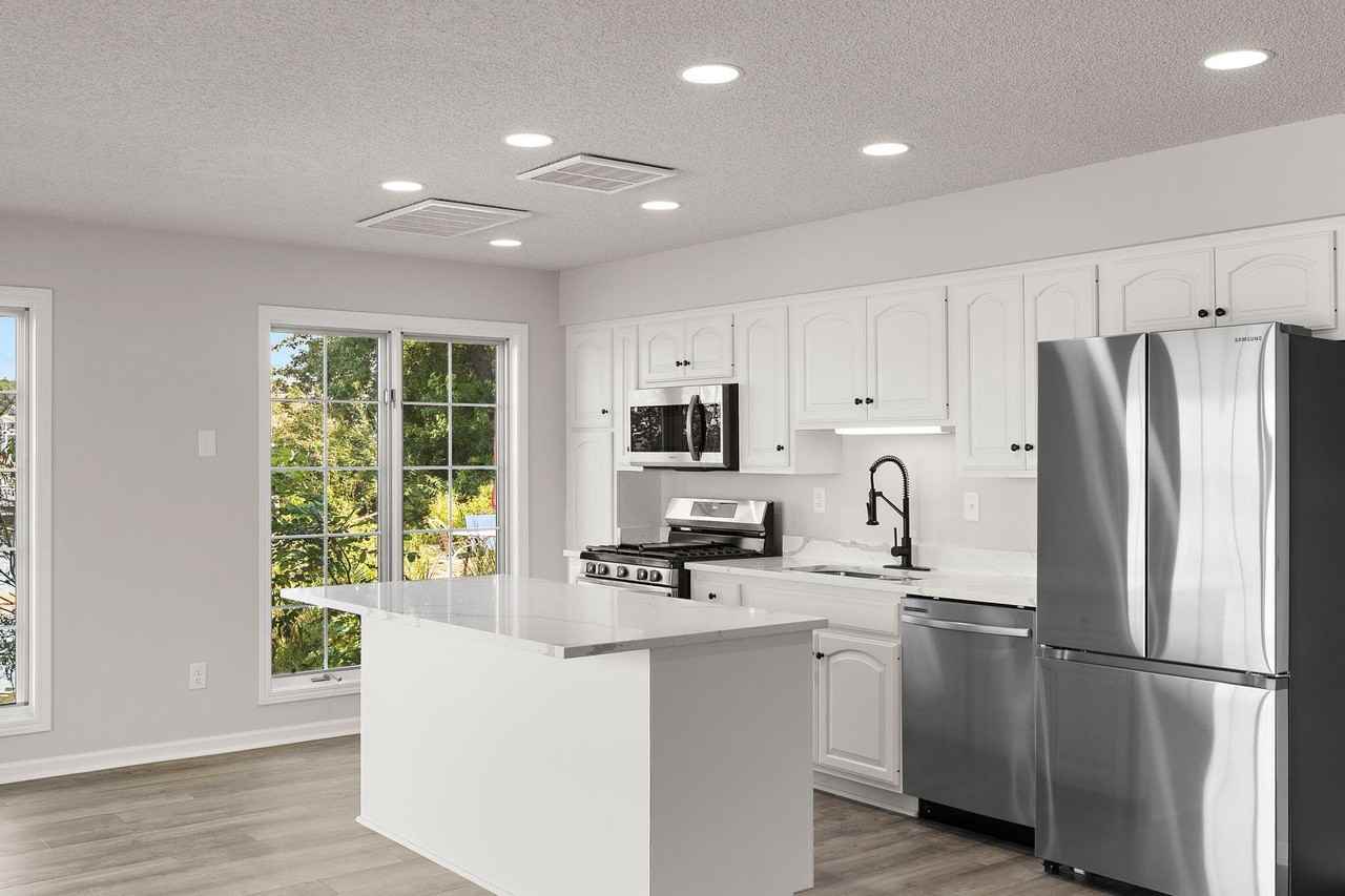 13336 Fulton St Unit A #A - Photo 7 of 17