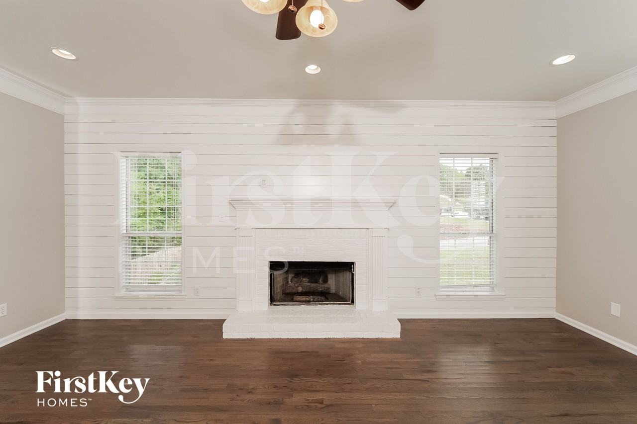 3030 Weatherford Dr - Photo 2 of 15