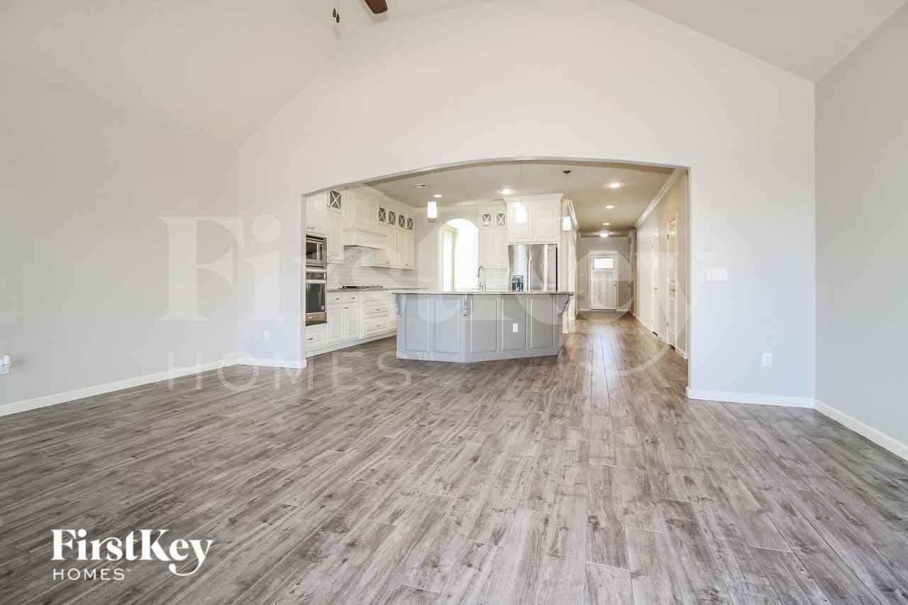 18808 Havenbrook Rd - Photo 3 of 16