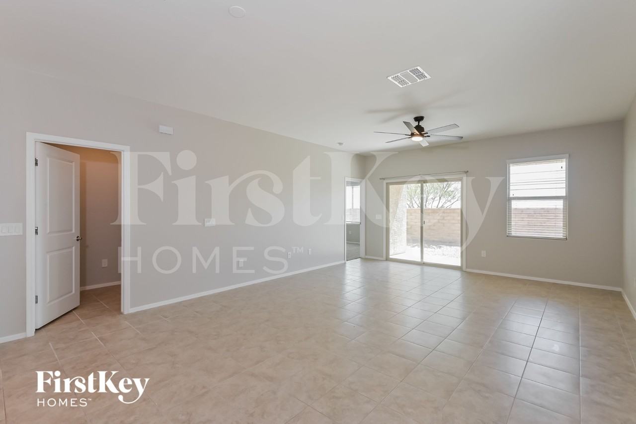 6782 E Via Rancho Rosario - Photo 2 of 15