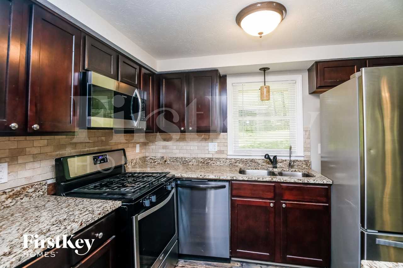 3548 Birchwood Dr - Photo 5 of 15