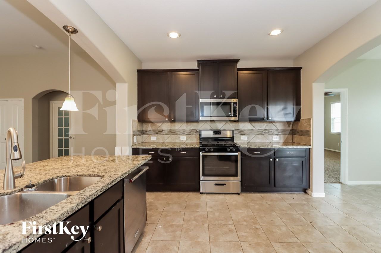 1500 Foshee Ct - Photo 7 of 15