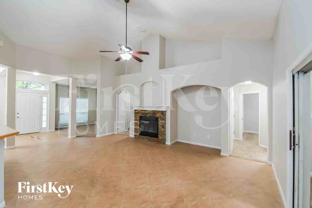 1566 Walnut Creek Drive - Photo 3 of 18