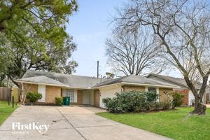 featured image of 8222 Streamside Drive