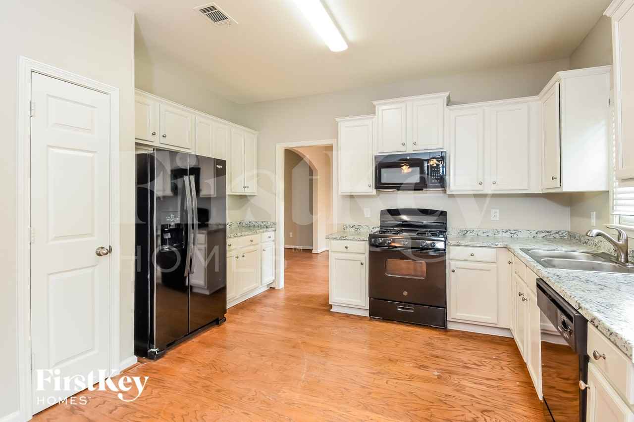 506 Millside Trl - Photo 5 of 15