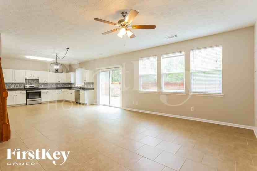 96 Parkmont Lane - Photo 6 of 18