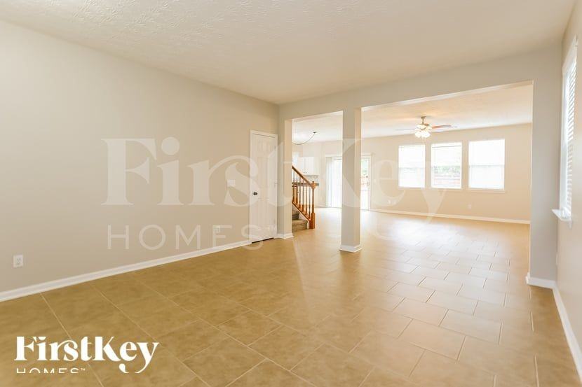 96 Parkmont Lane - Photo 7 of 18