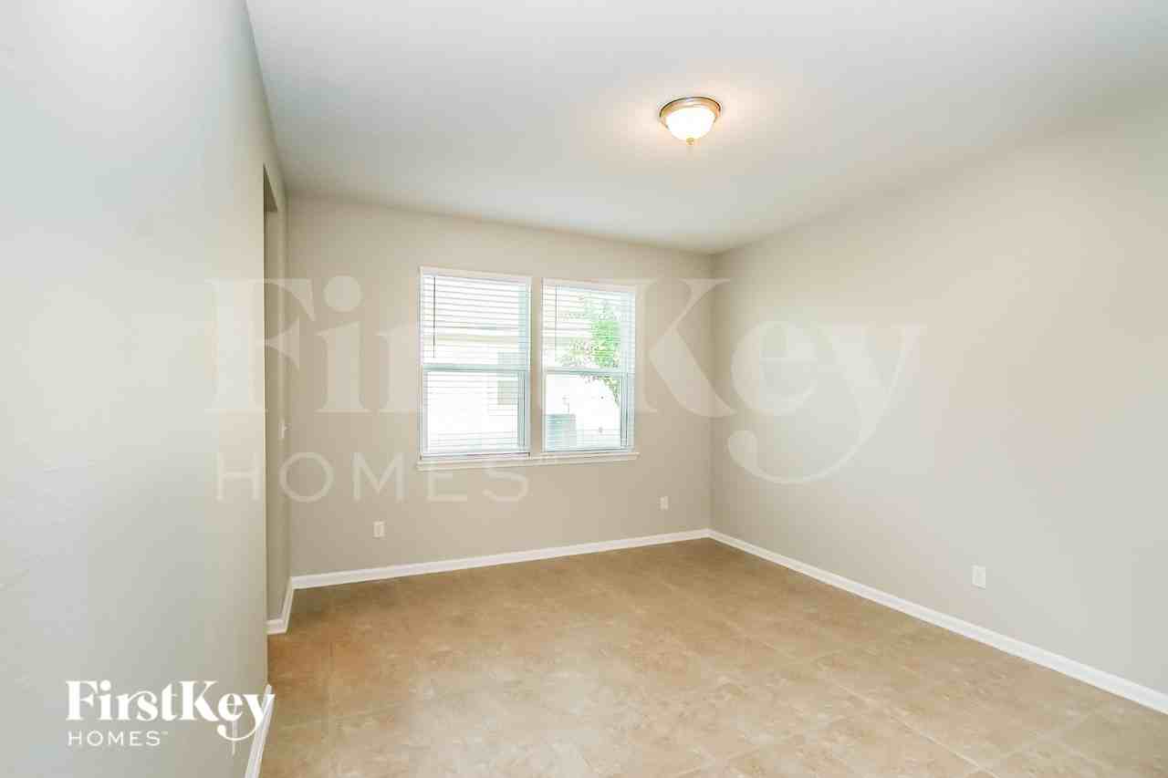 50 Quartz Pl - Photo 3 of 15