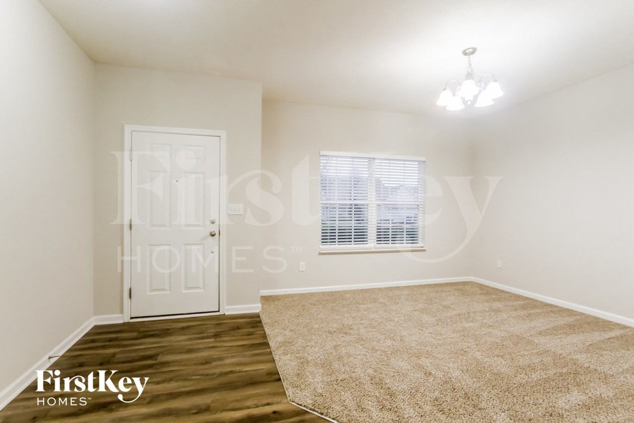 7715 Firecrest Ln - Photo 2 of 15