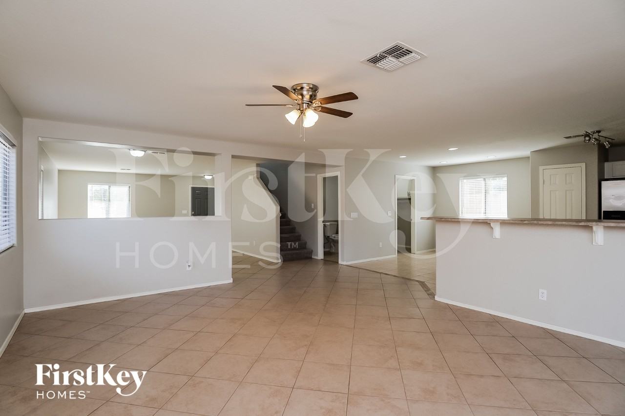 2374 East Meadow Chase Drive - Photo 5 of 15