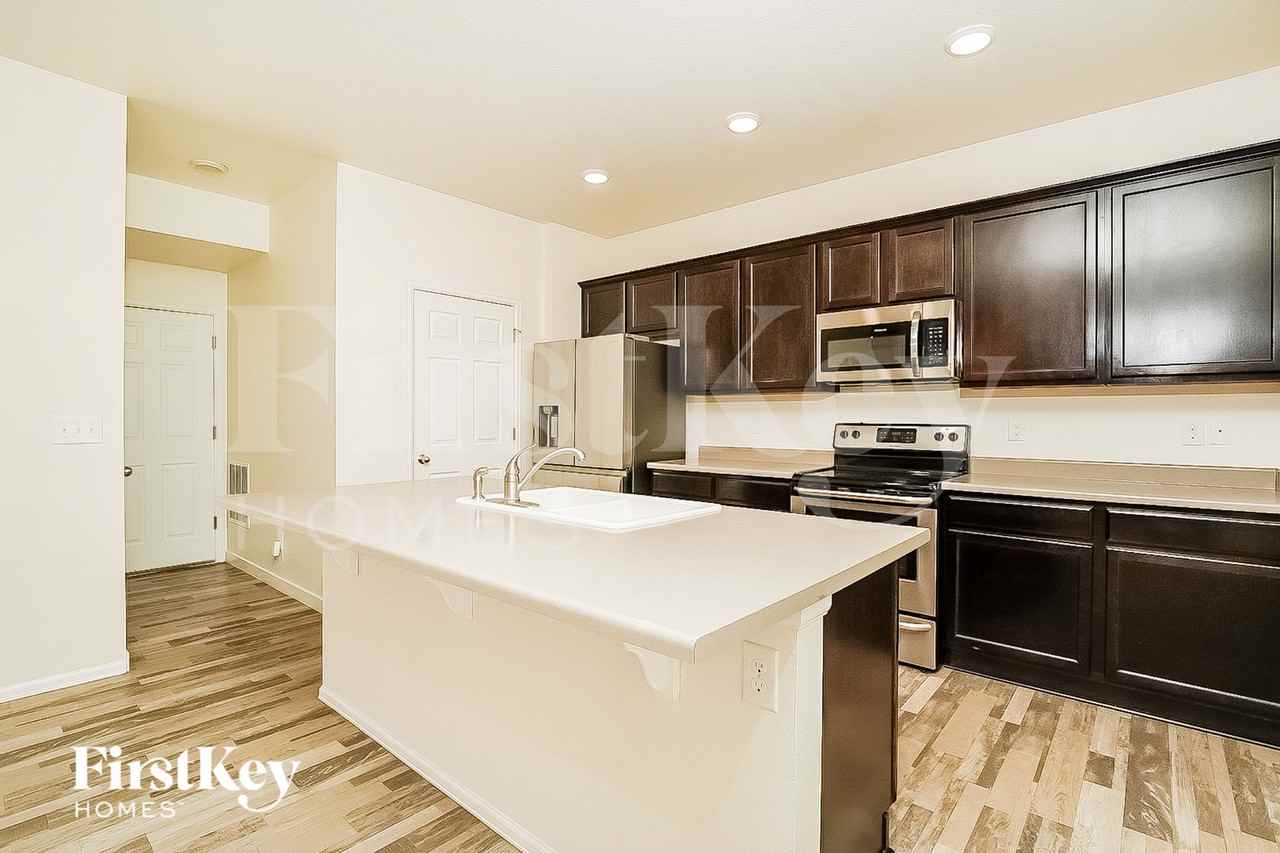 816 Draw St - Photo 4 of 14