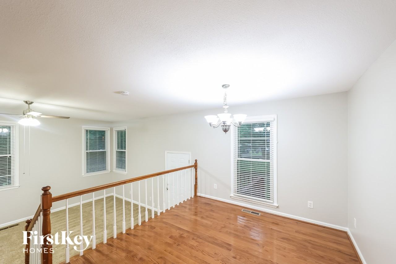 314 Farley Dr - Photo 5 of 15