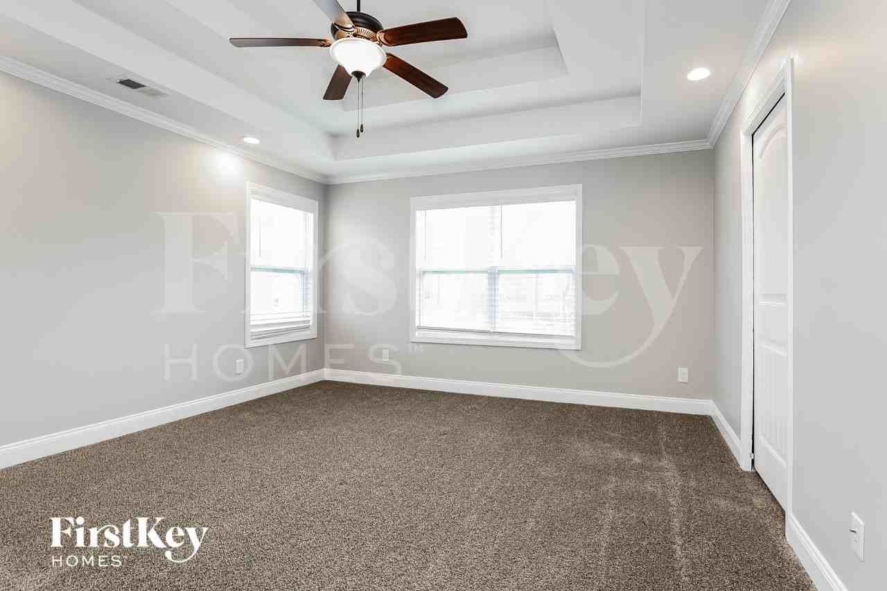 1309 Harmon Ln - Photo 7 of 15