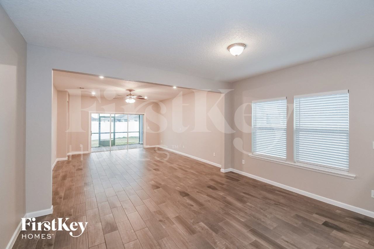 1312 Kendall Drive - Photo 4 of 18