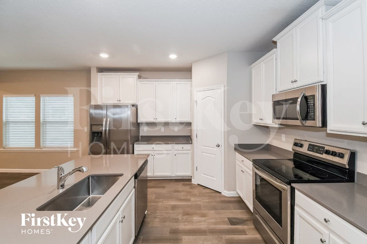 1312 Kendall Drive - Photo 7 of 18