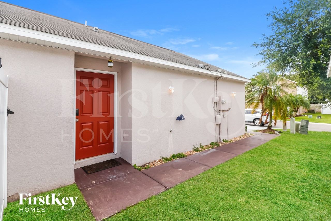 3134 Whispering Trails St - Photo 2 of 15