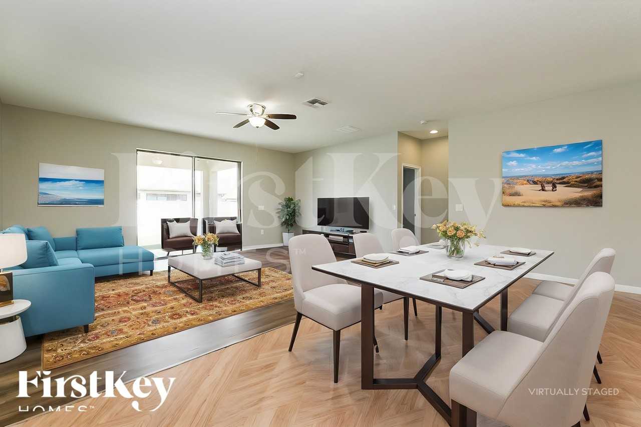 8741 Hinsdale Heights Dr - Photo 5 of 18