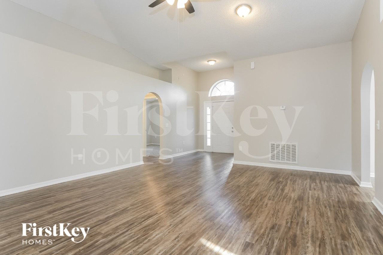 2952 Micah Ct - Photo 3 of 19