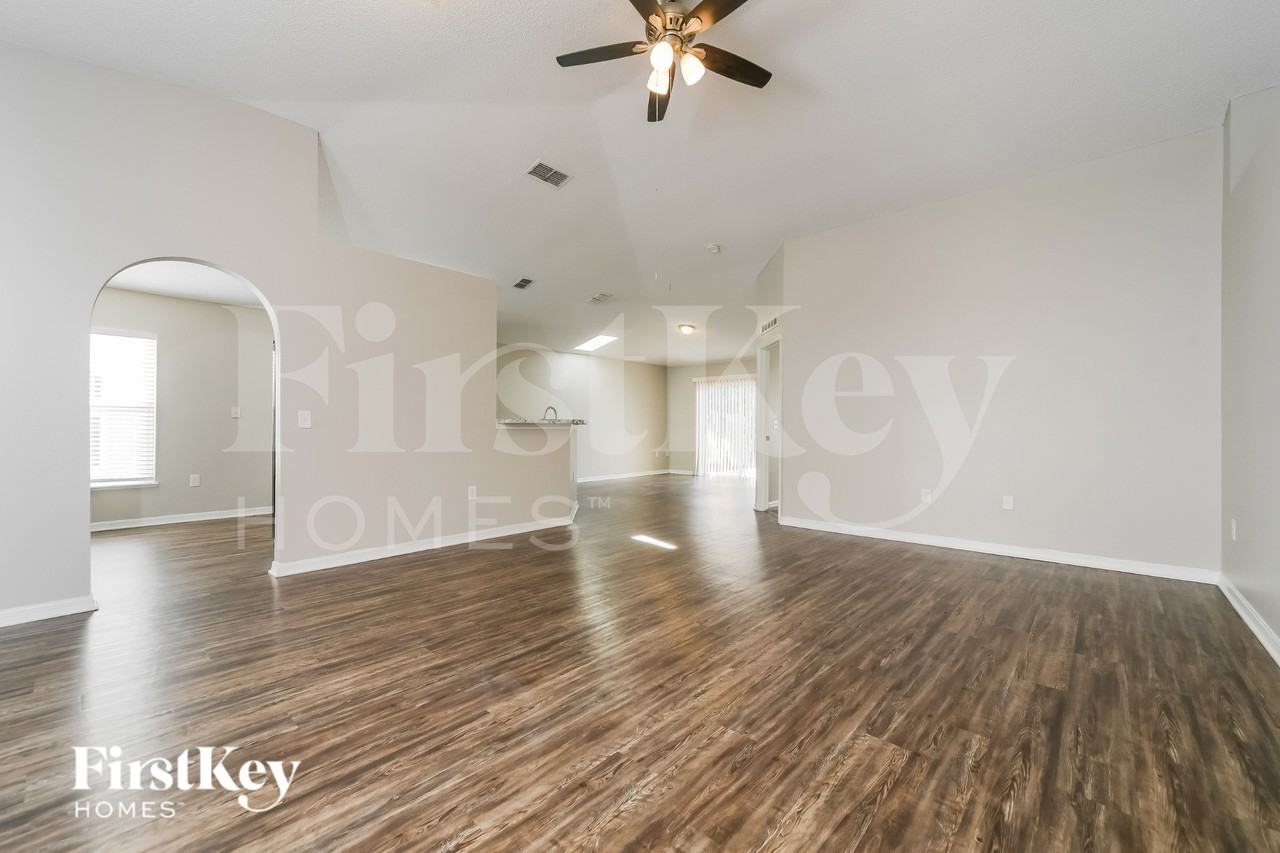 2952 Micah Ct - Photo 5 of 19