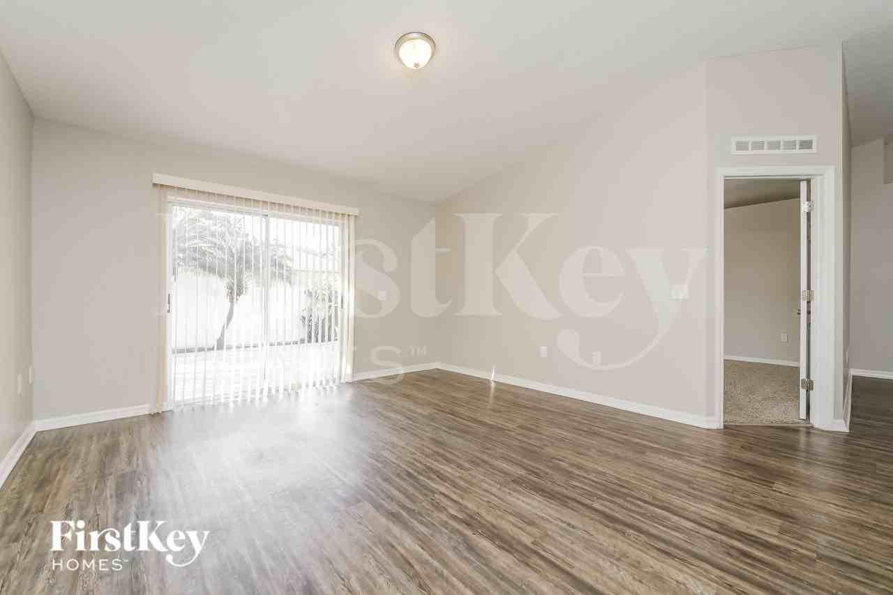 2952 Micah Ct - Photo 7 of 19
