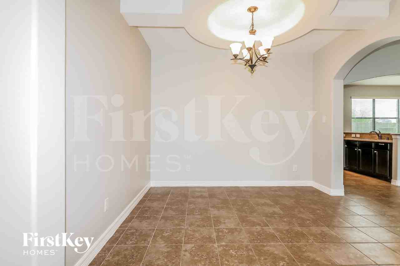 714 Audra Ln - Photo 7 of 15