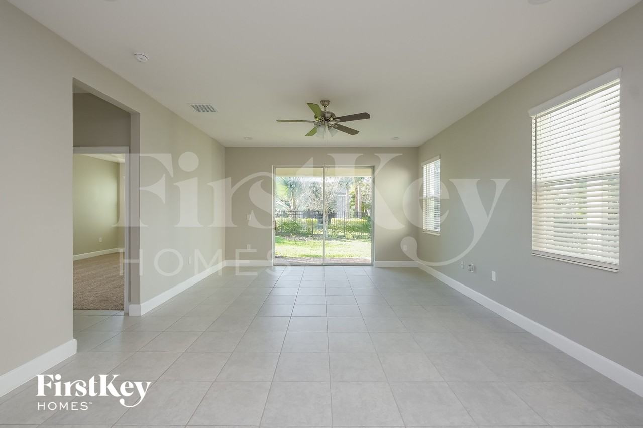 6322 Heirloom Pl - Photo 2 of 15