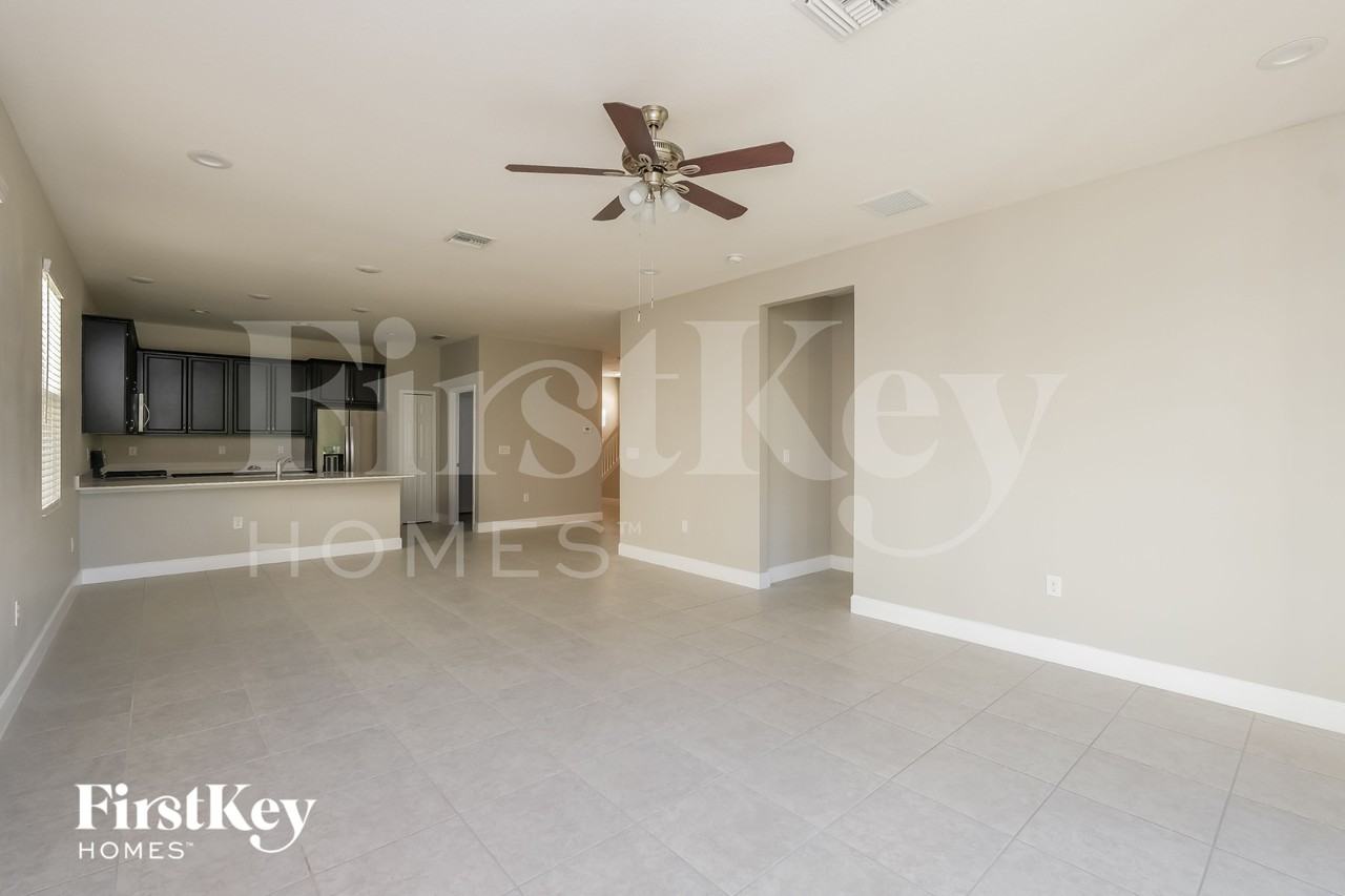 6322 Heirloom Pl - Photo 5 of 15