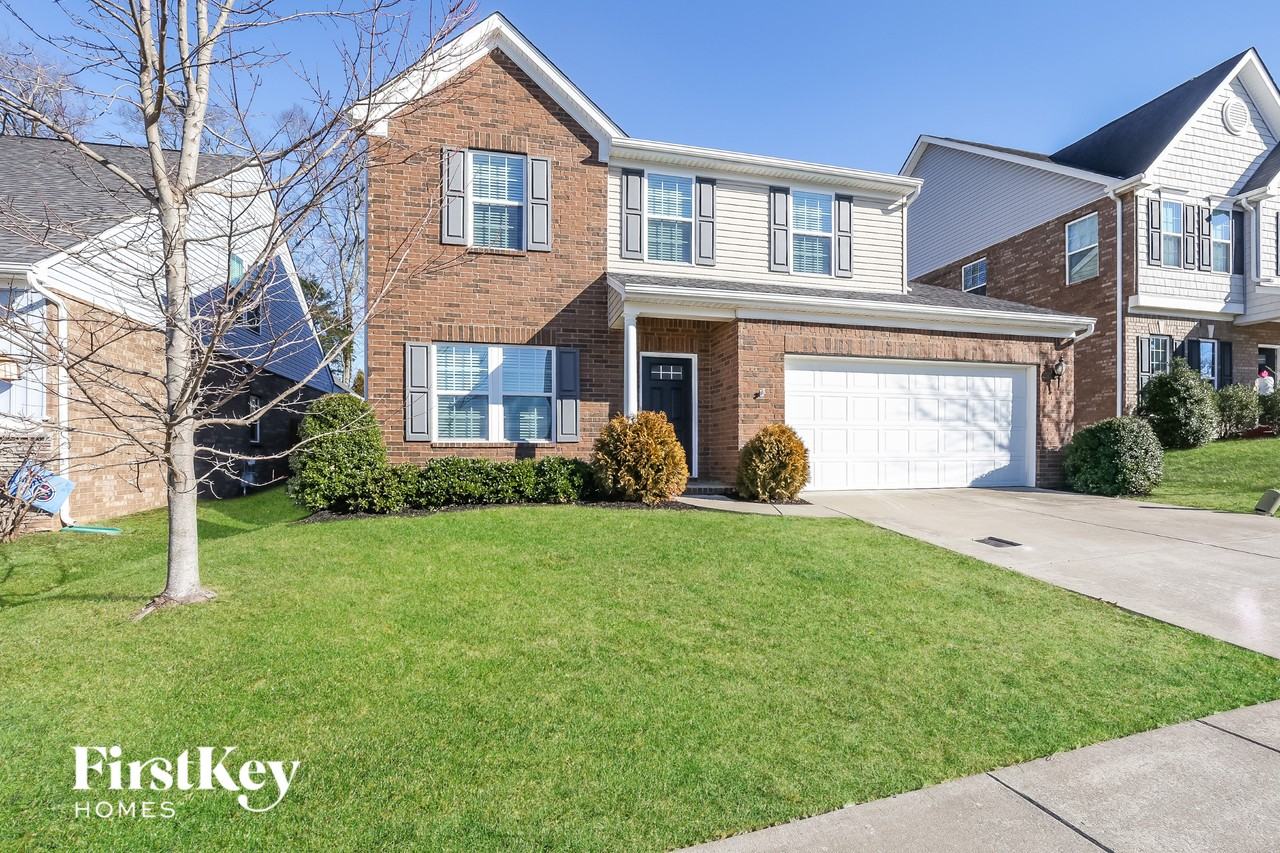 7836 Oakfield Grove - Photo 2 of 15