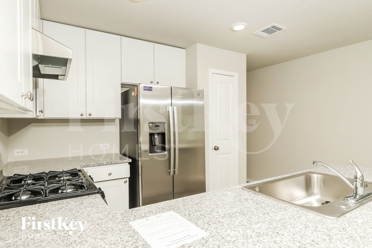 14919 Watson Ml - Photo 7 of 15