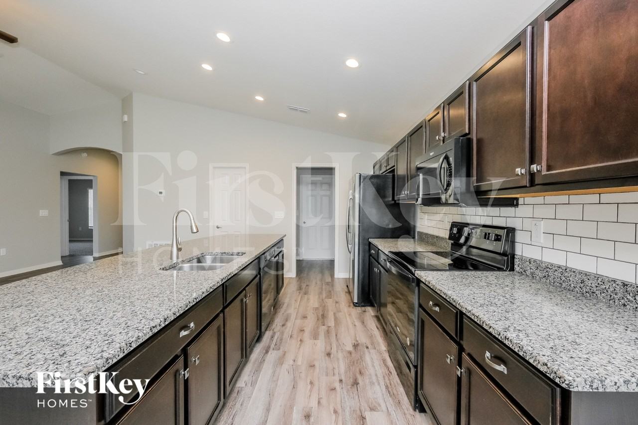 5336 White Egret Ln - Photo 7 of 15