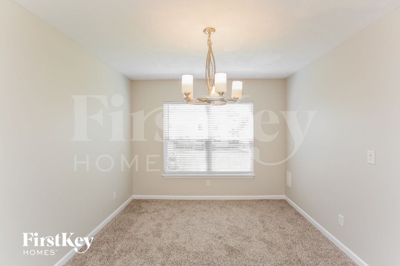 5815 Blue Stem Court - Photo 5 of 15