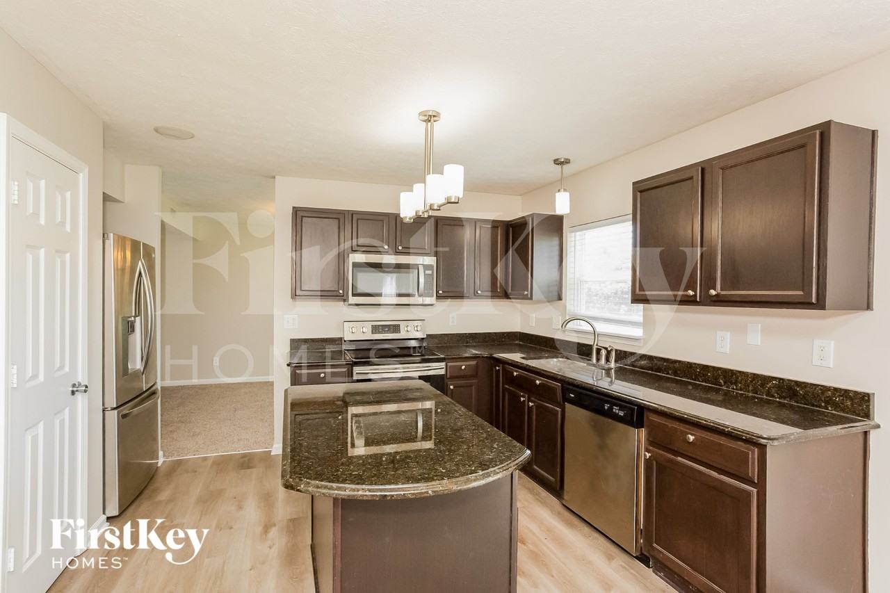 5815 Blue Stem Court - Photo 6 of 15