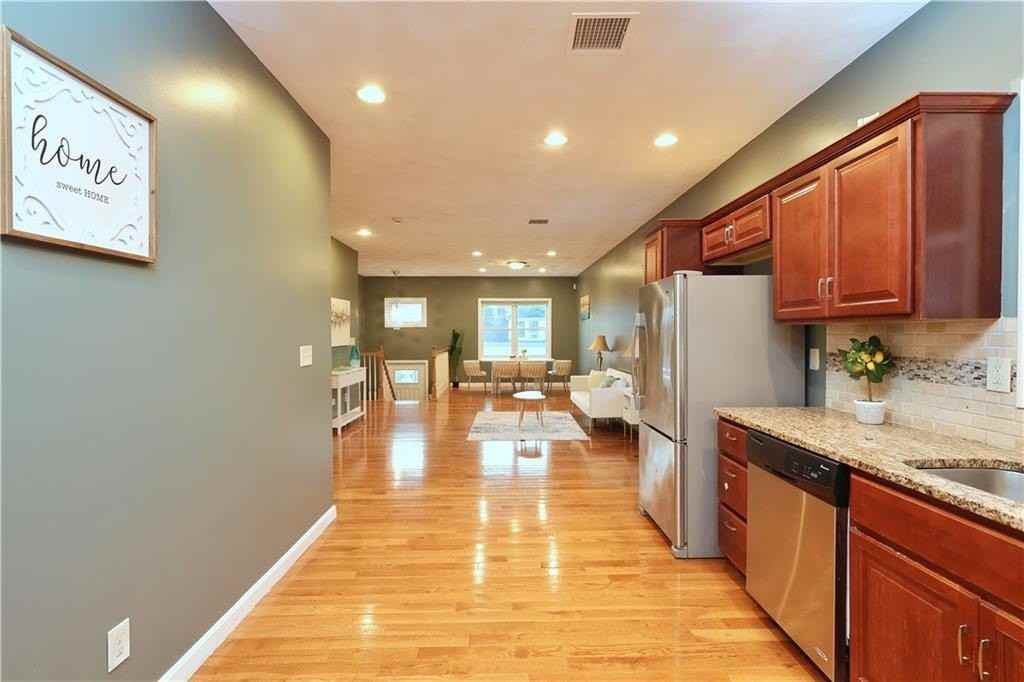 33 Mcmillen Street - Photo 6 of 30