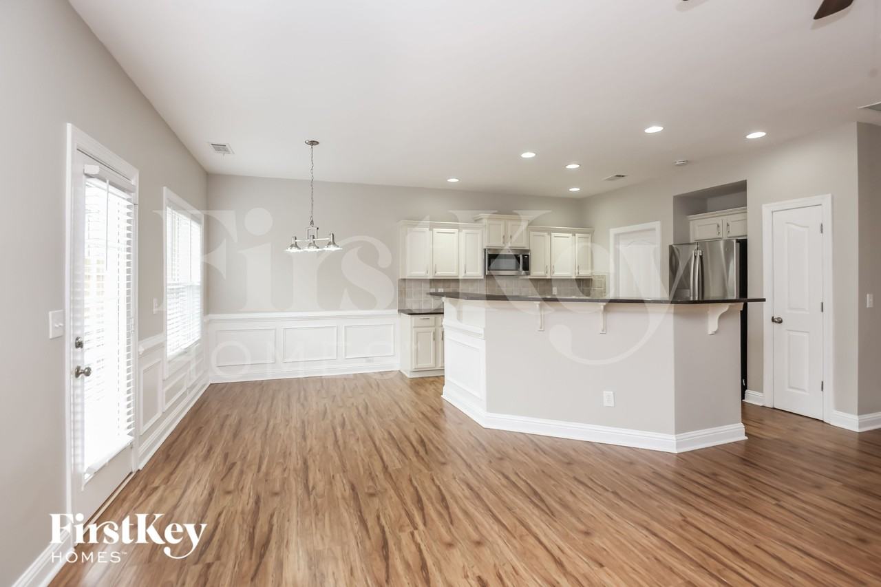 6031 Apple Grove Rd - Photo 5 of 15