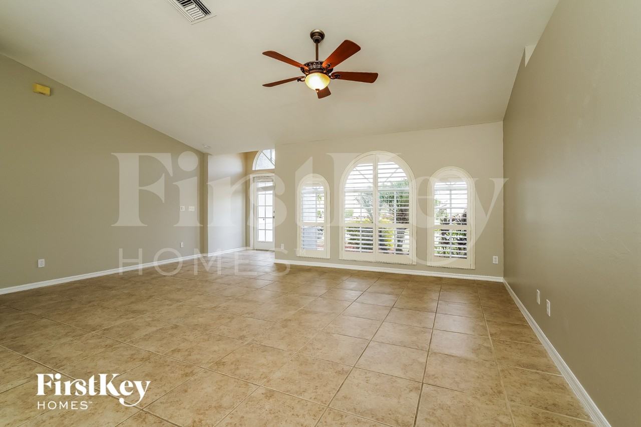 2836 Sw 35th Ln - Photo 3 of 15