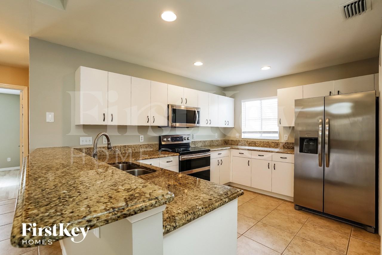 2836 Sw 35th Ln - Photo 5 of 15