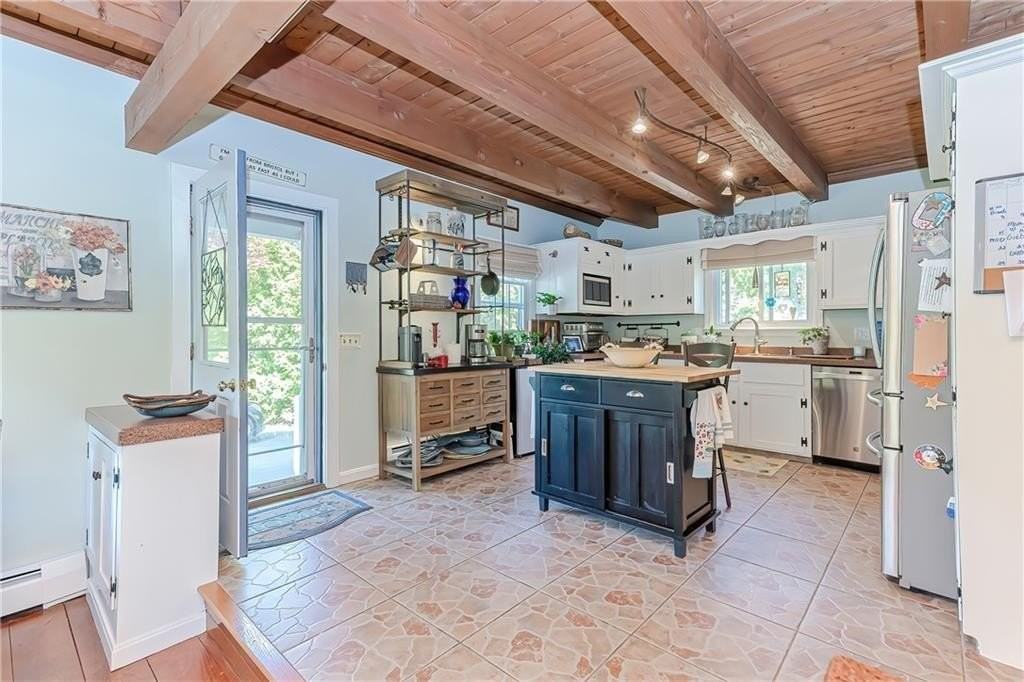 35 Fales Road - Photo 6 of 18