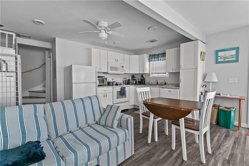 30 Warren Avenue #A - Photo 5 of 15