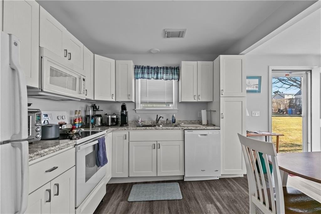 30 Warren Avenue #A - Photo 7 of 15