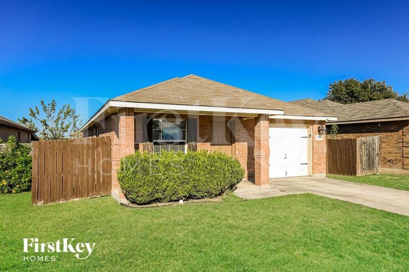 10719 Shaencrest - Photo 2 of 16