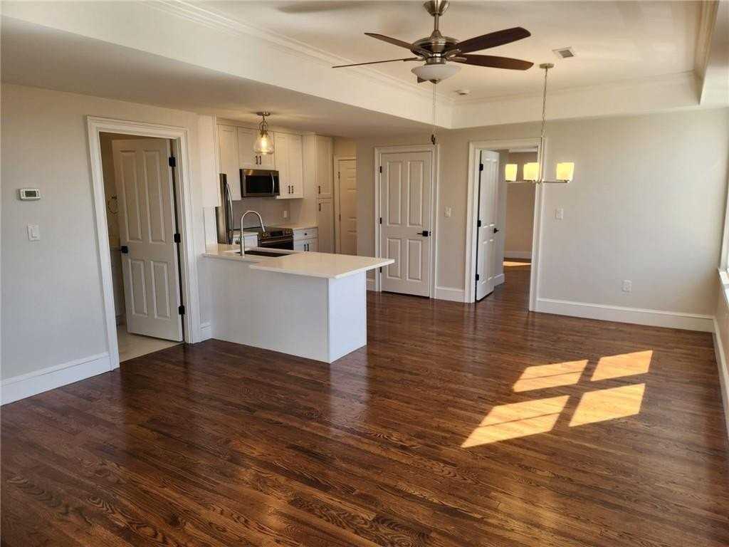 20 State Street #4 - Photo 3 of 14