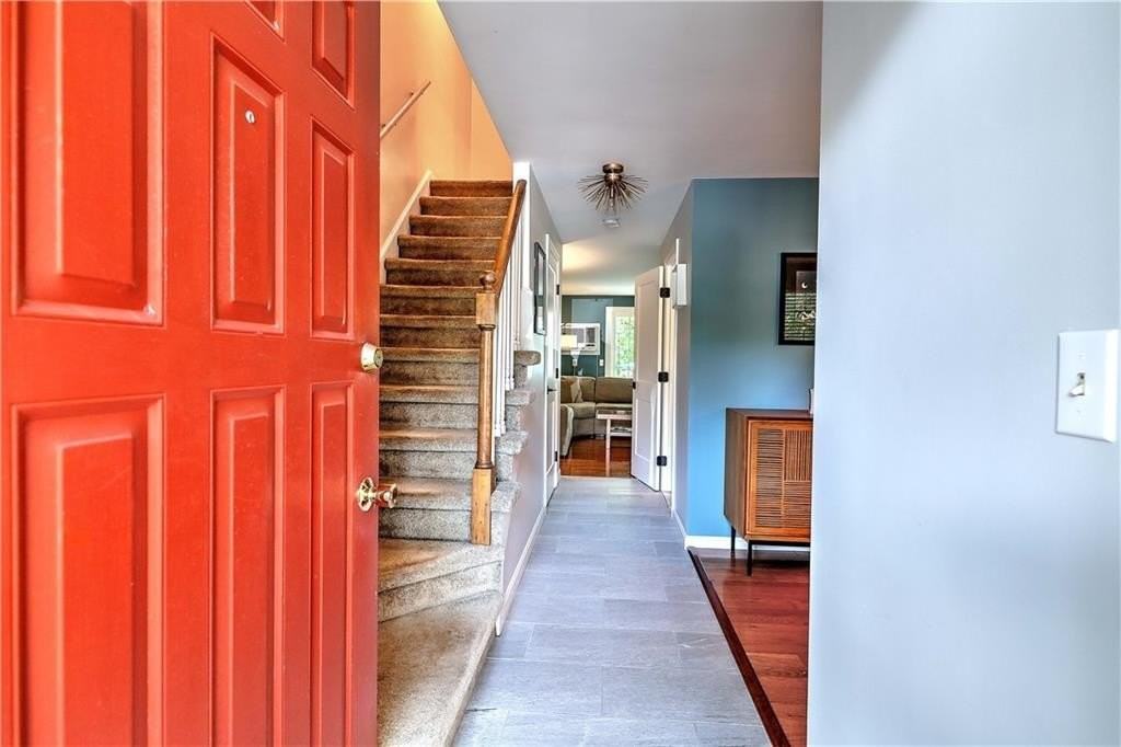 28 Marigold Circle - Photo 4 of 35