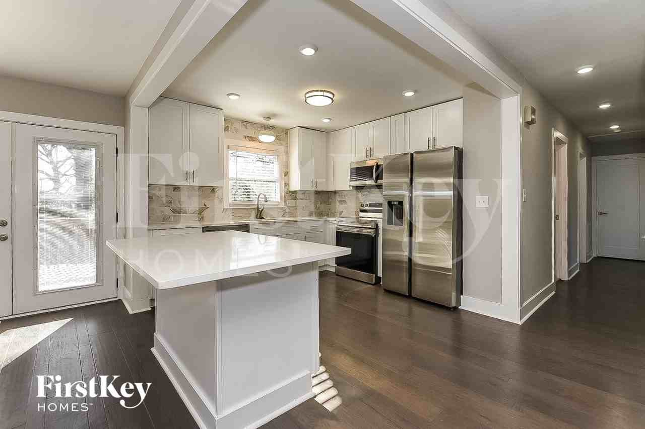 4222 Abilene Ct - Photo 6 of 15