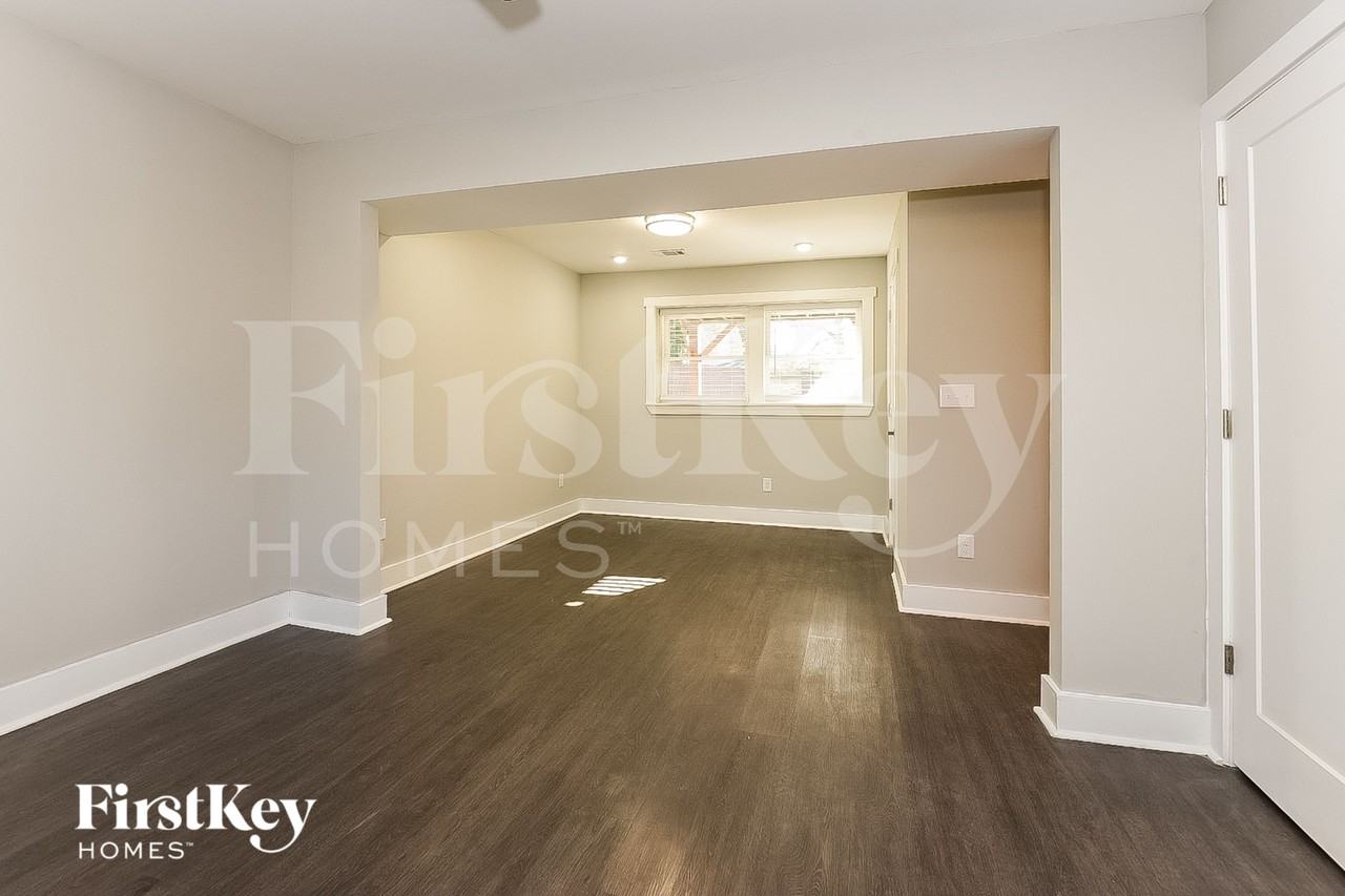 4222 Abilene Ct - Photo 7 of 15