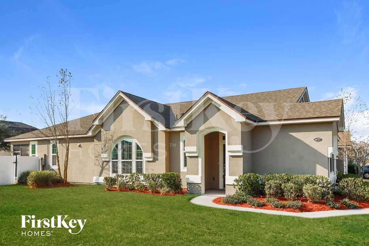 14727 Garden Gate Drive - Photo 2 of 15