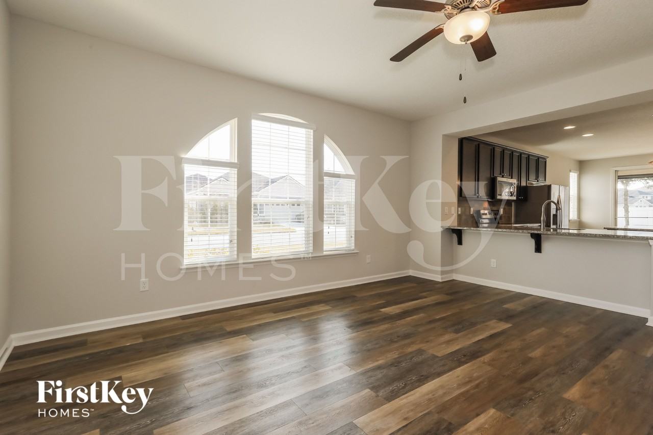 14727 Garden Gate Drive - Photo 4 of 15