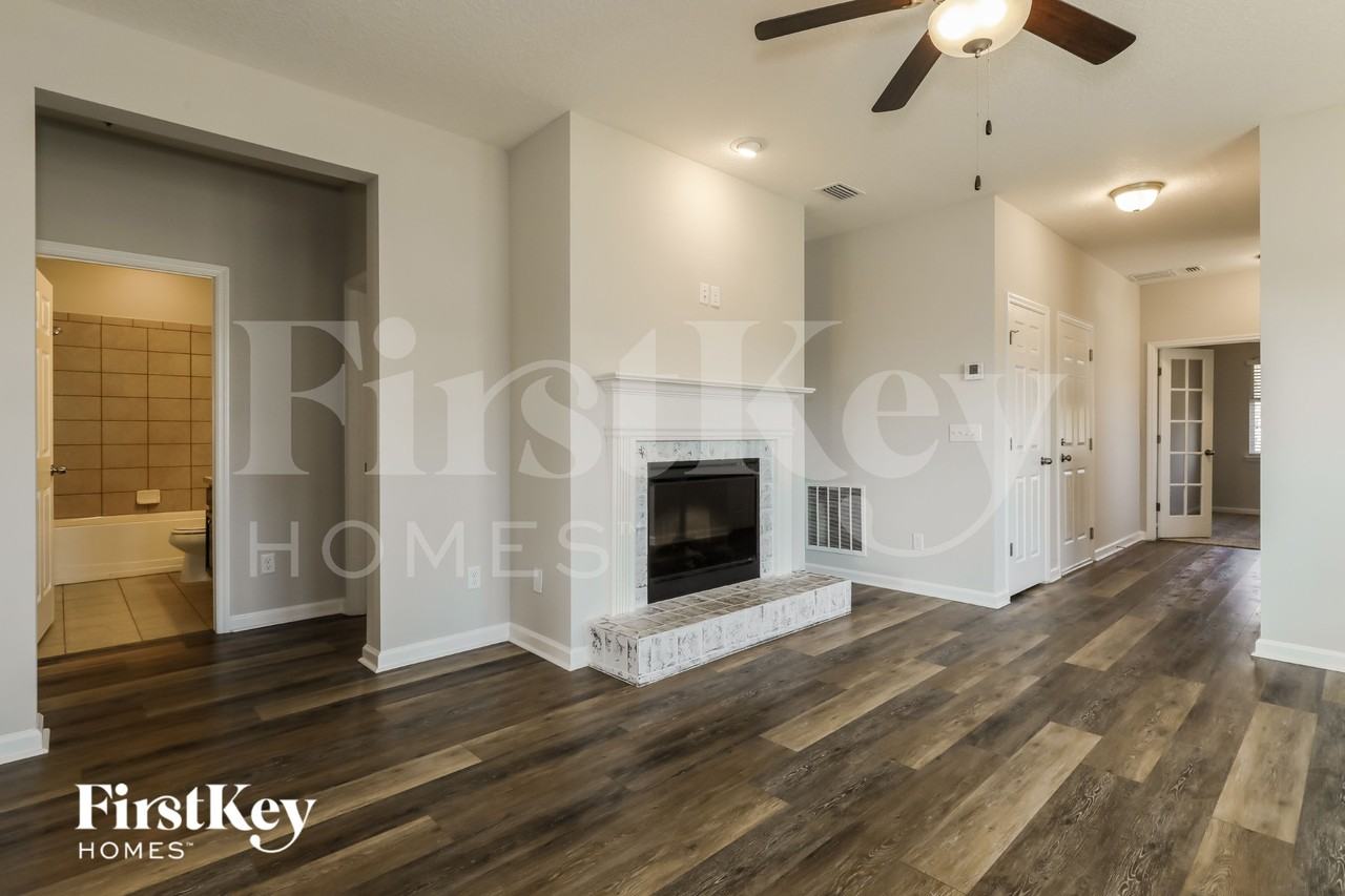 14727 Garden Gate Drive - Photo 5 of 15