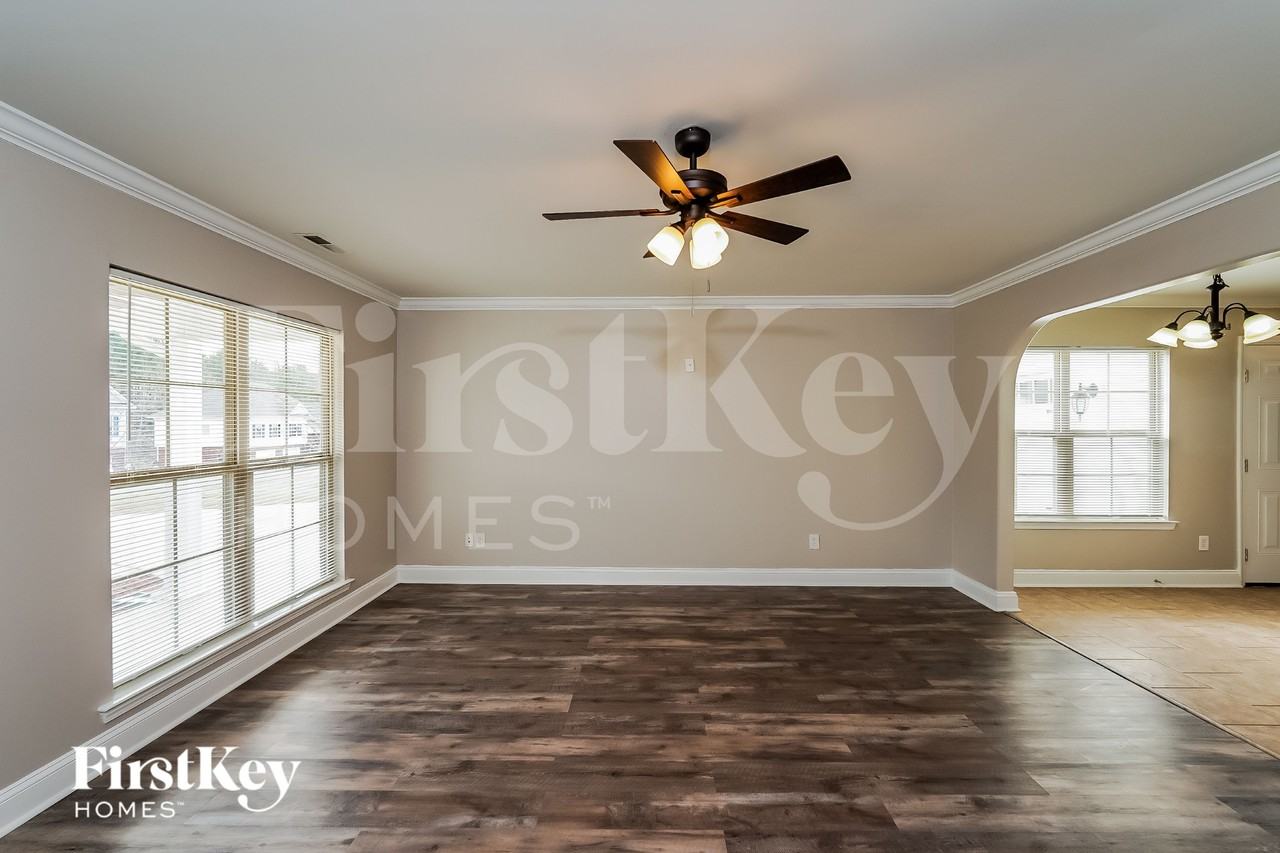 170 Horton Dr - Photo 3 of 15