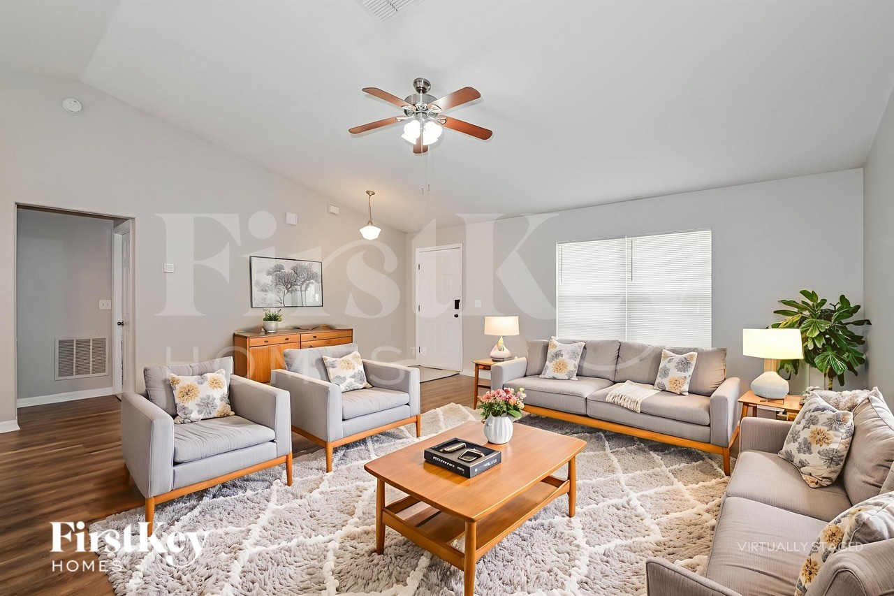 739 N Midland Dr - Photo 5 of 19
