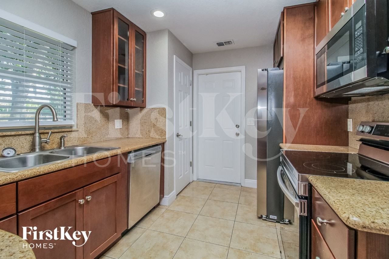 118 Ruby Red Ln - Photo 6 of 15